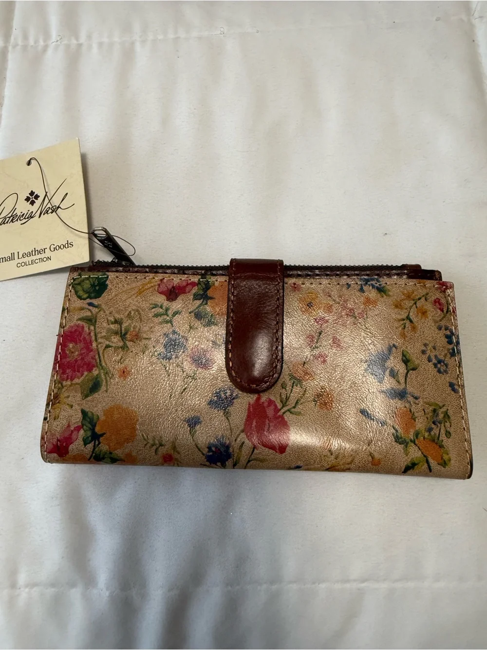 NWT- Patricia Nash Nazarie prairi Rose floral leather, RFID wallet